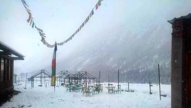 Snowfall in Himachal: ताजा हिमपात से ठिठुरा हिमाचल