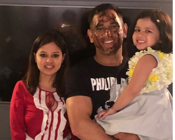 MS Dhoni turns 38, celebrates birthday with wife Sakshi, daughter Ziva (see pics)